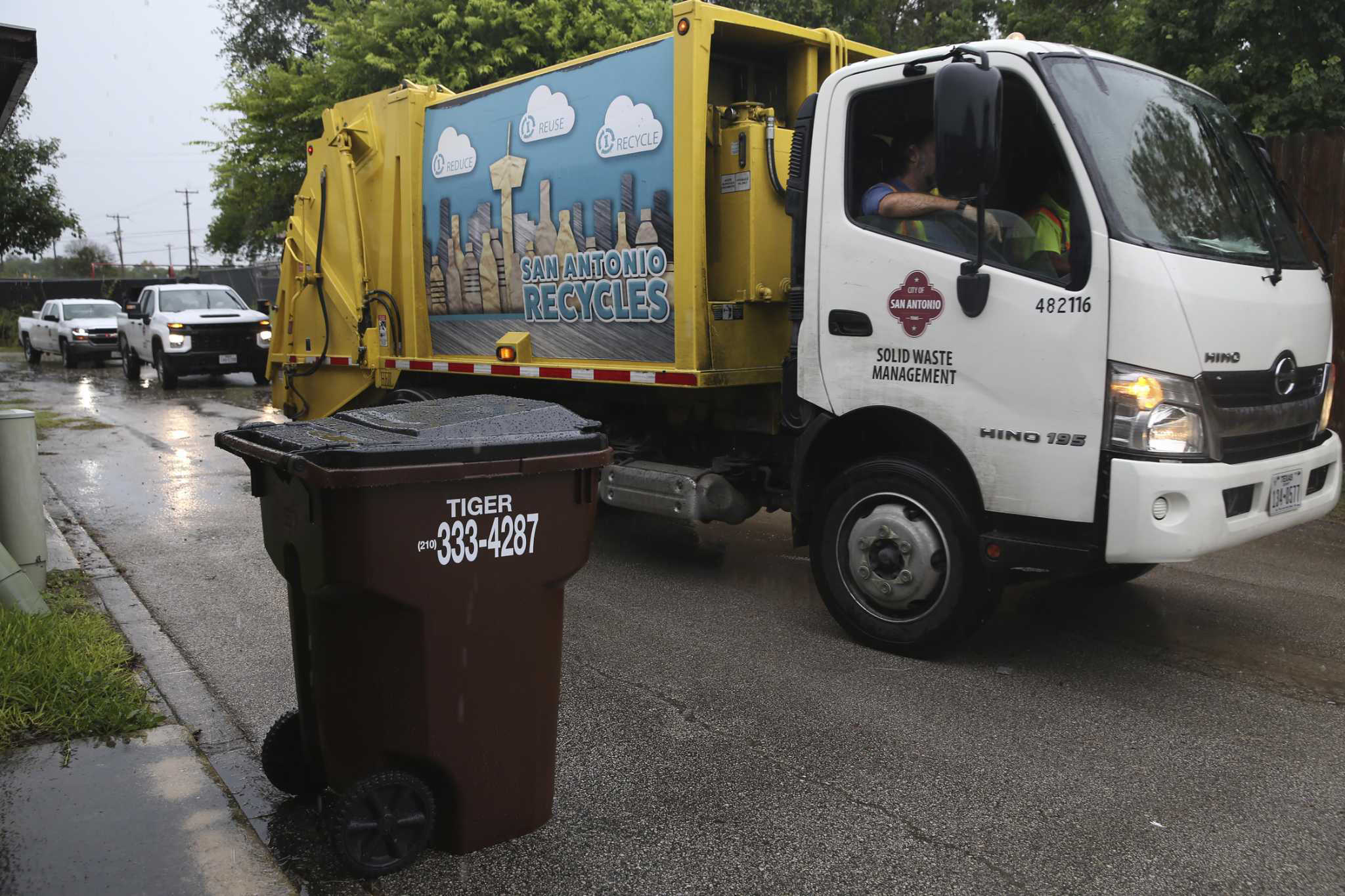 City of San Antonio announces 2023 trash pickup holiday schedule