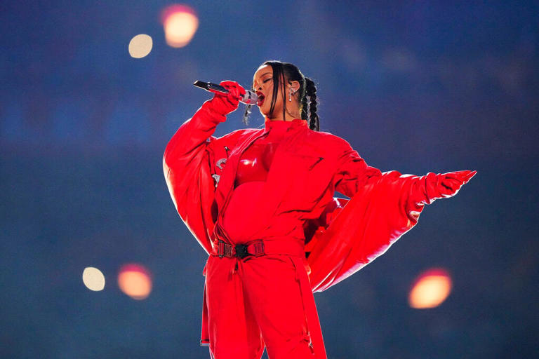 Who performed at the Super Bowl in 2023? Looking back on Rihanna's epic ...