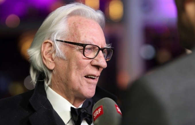 Donald Sutherland - 6'4''