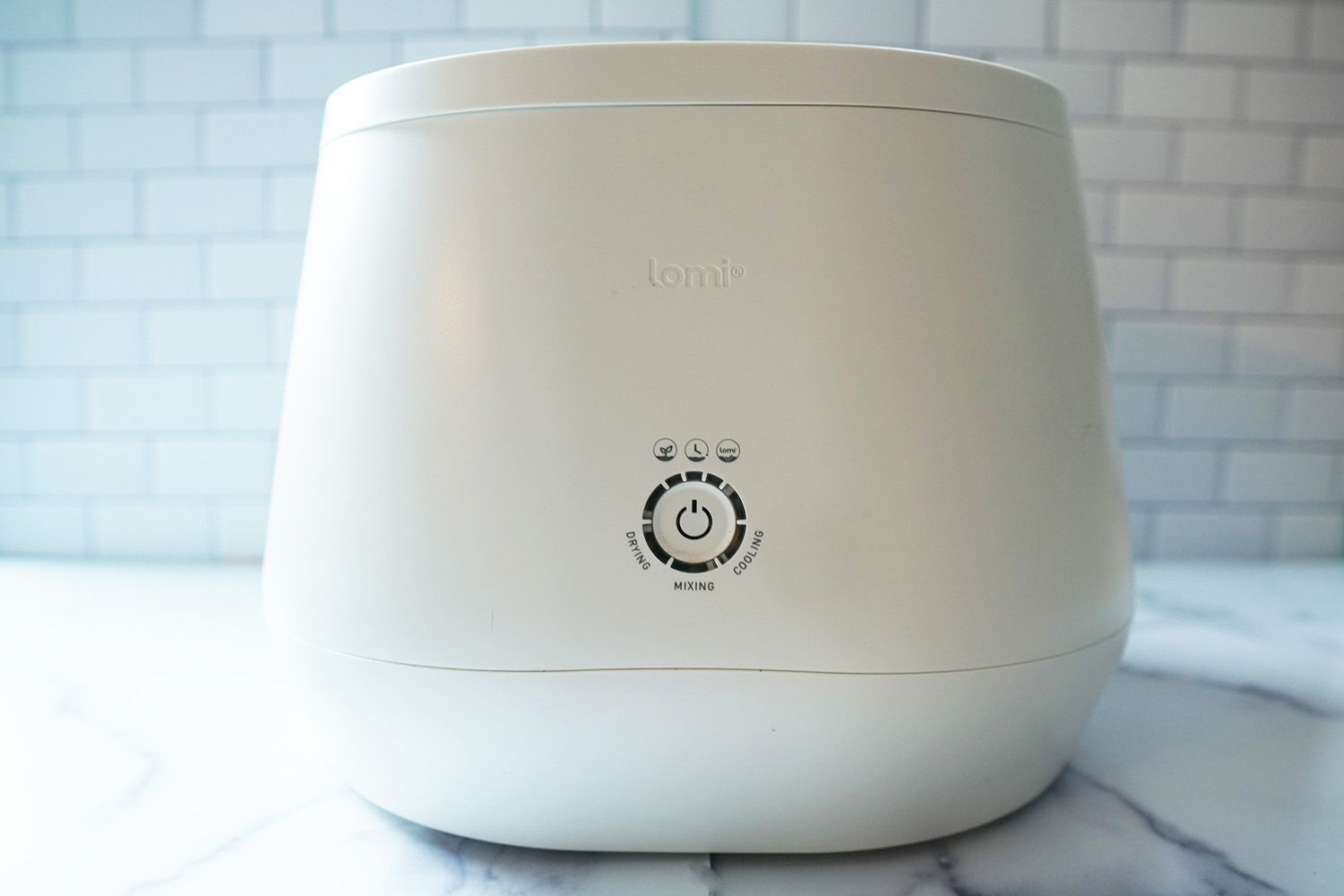 Lomi Composter Review: Here’s Whether It’s Worth It (or Not)