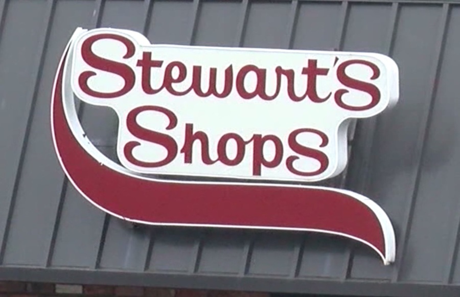 stewart’s on watervliet shaker road to close