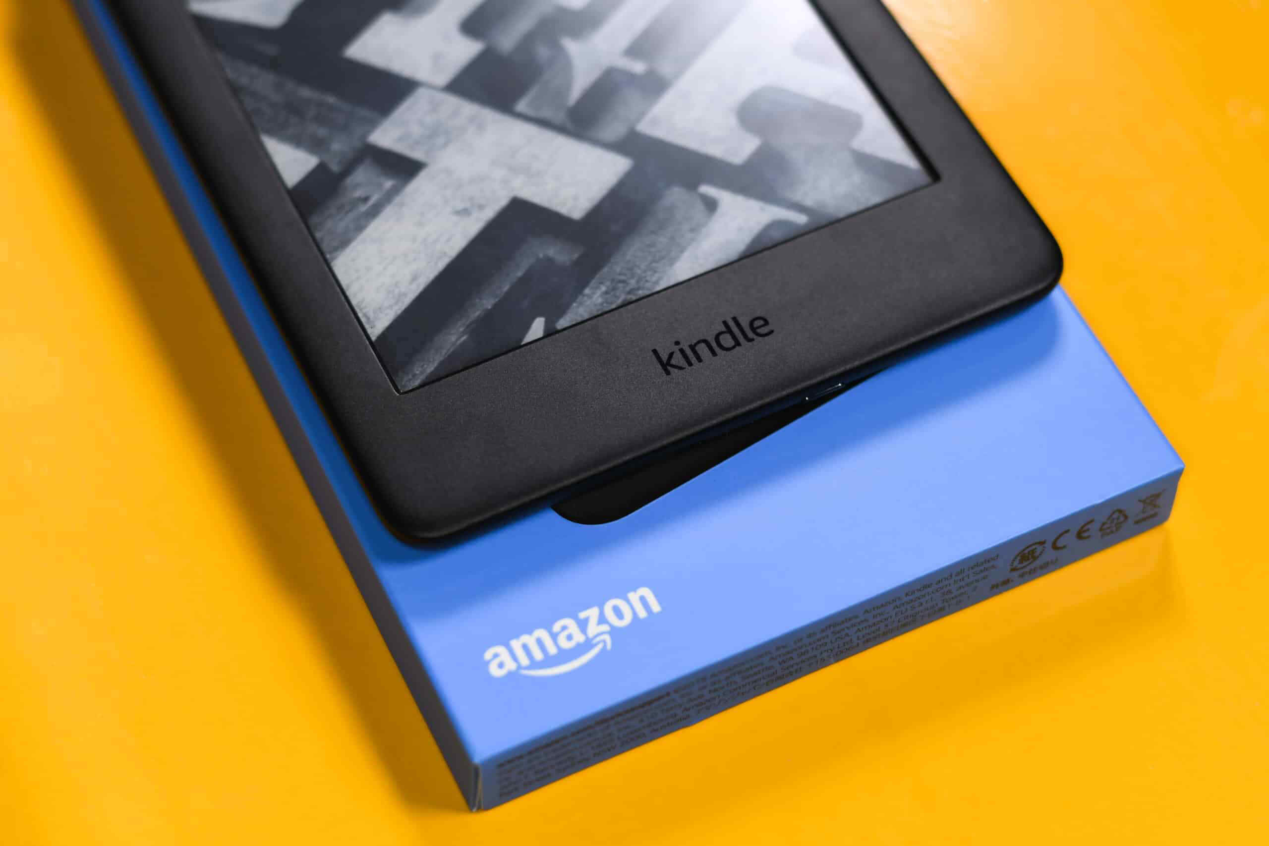 Kindle Fire vs Kindle Paperwhite What's the Difference?