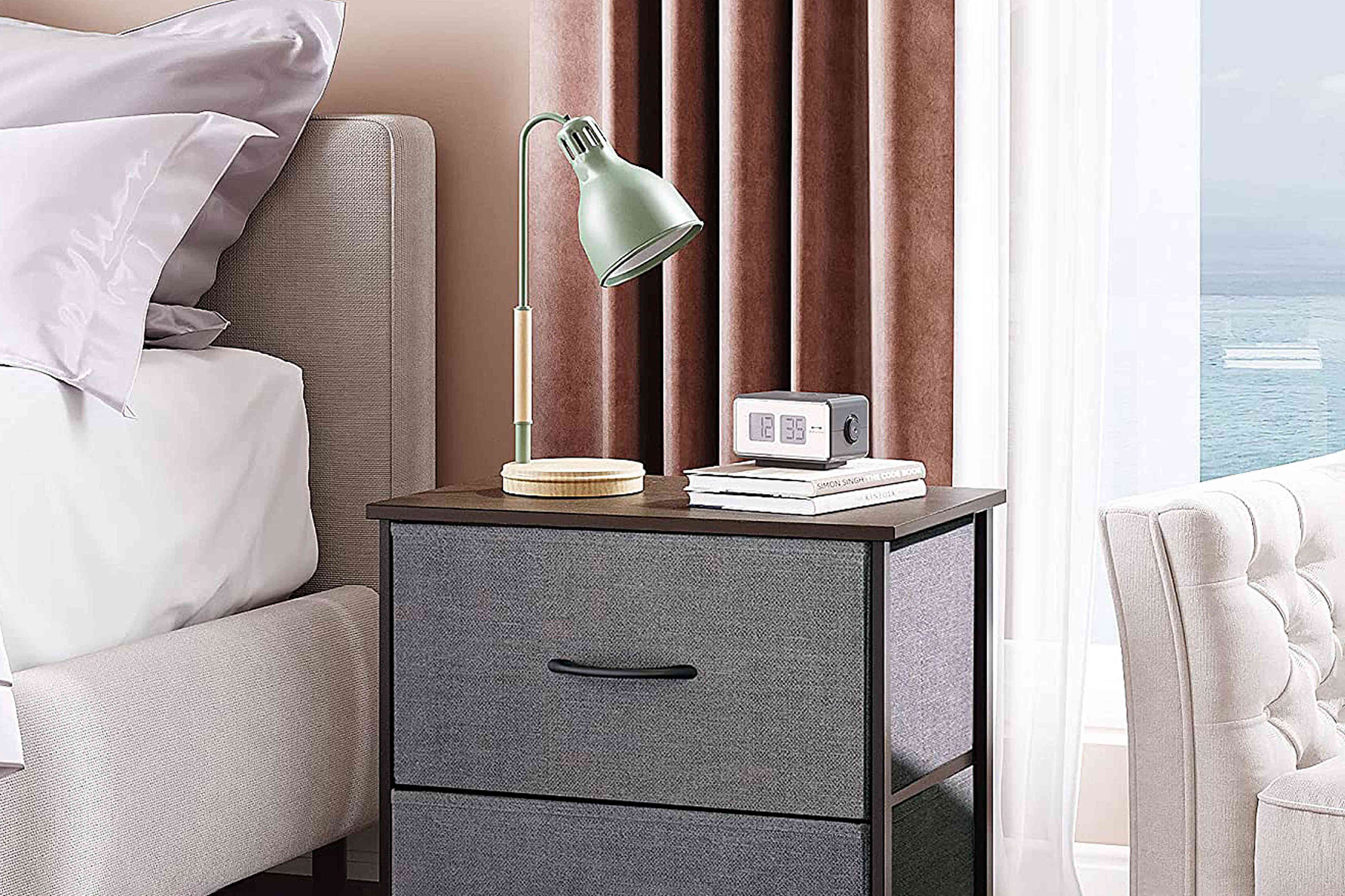 10 Popular Space Saving Furniture Pieces To Revamp Your Guest Bedroom   AA18CWqp.img