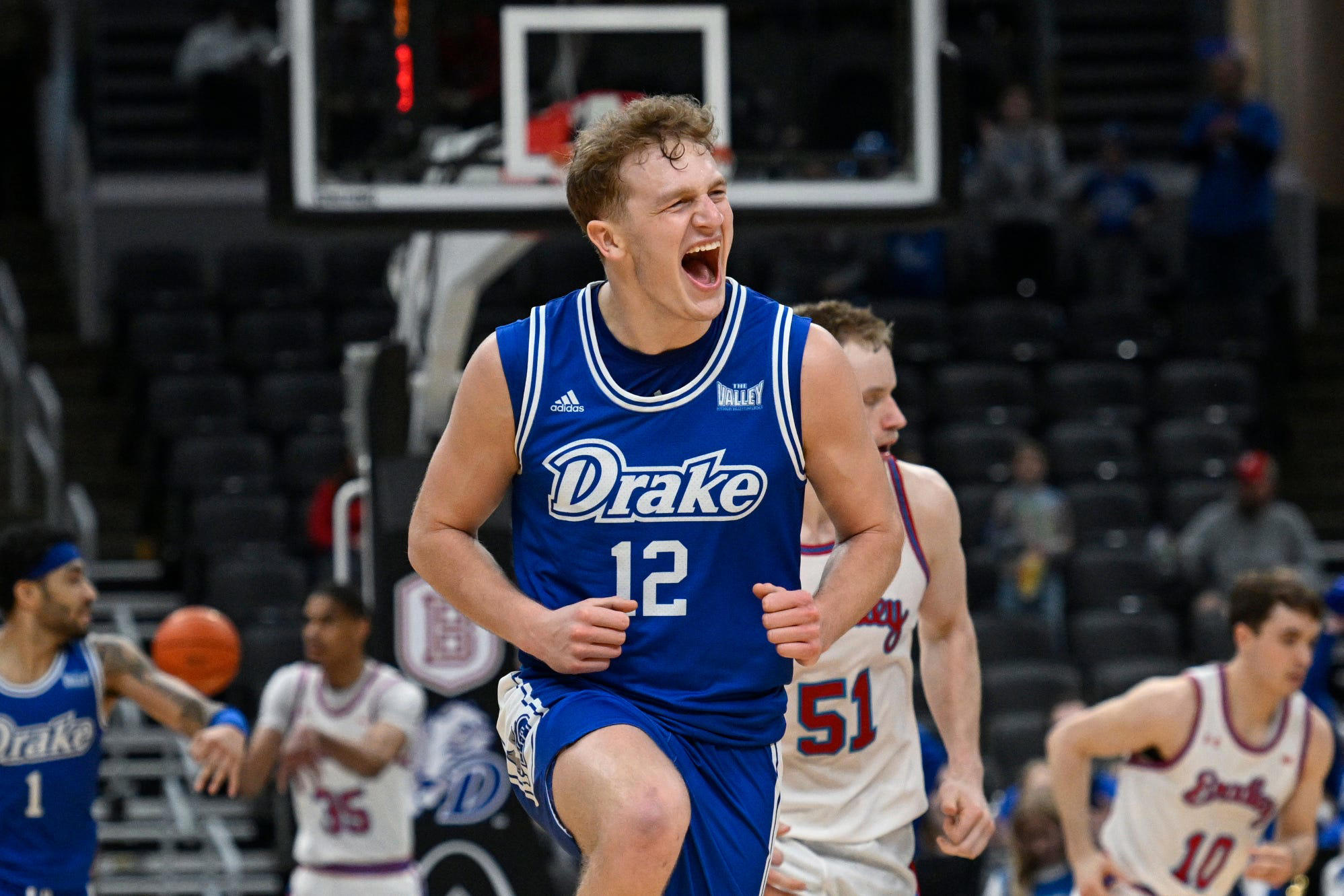 Tucker DeVries scores career-high 36 points in Drake basketball's ...