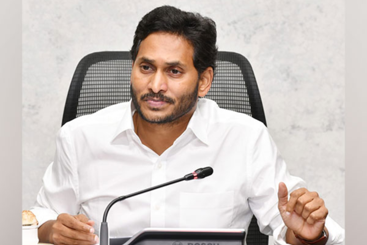 Andhra CM Jagan Slams Naidu For His ‘selfie Challenge’