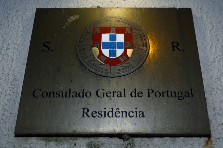 cerca de 10 arguidos em operação anti-corrupção no consulado português no rio de janeiro