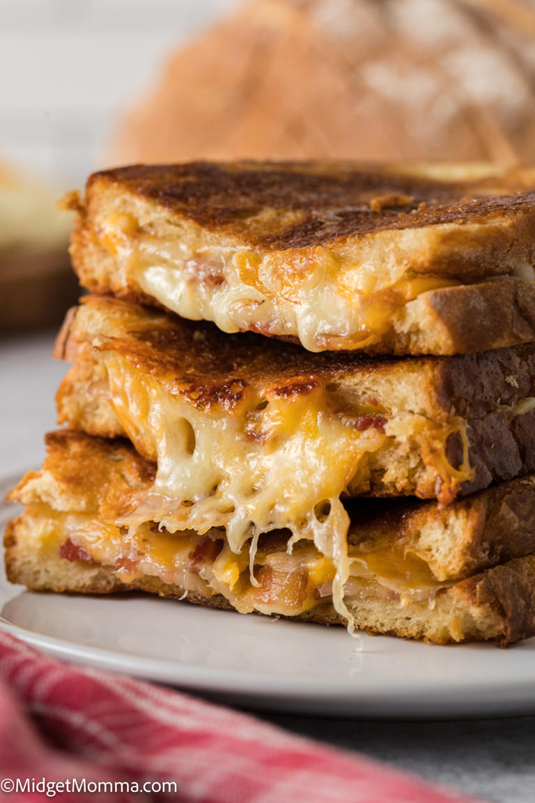 Bacon Grilled Cheese Sandwich Recipe