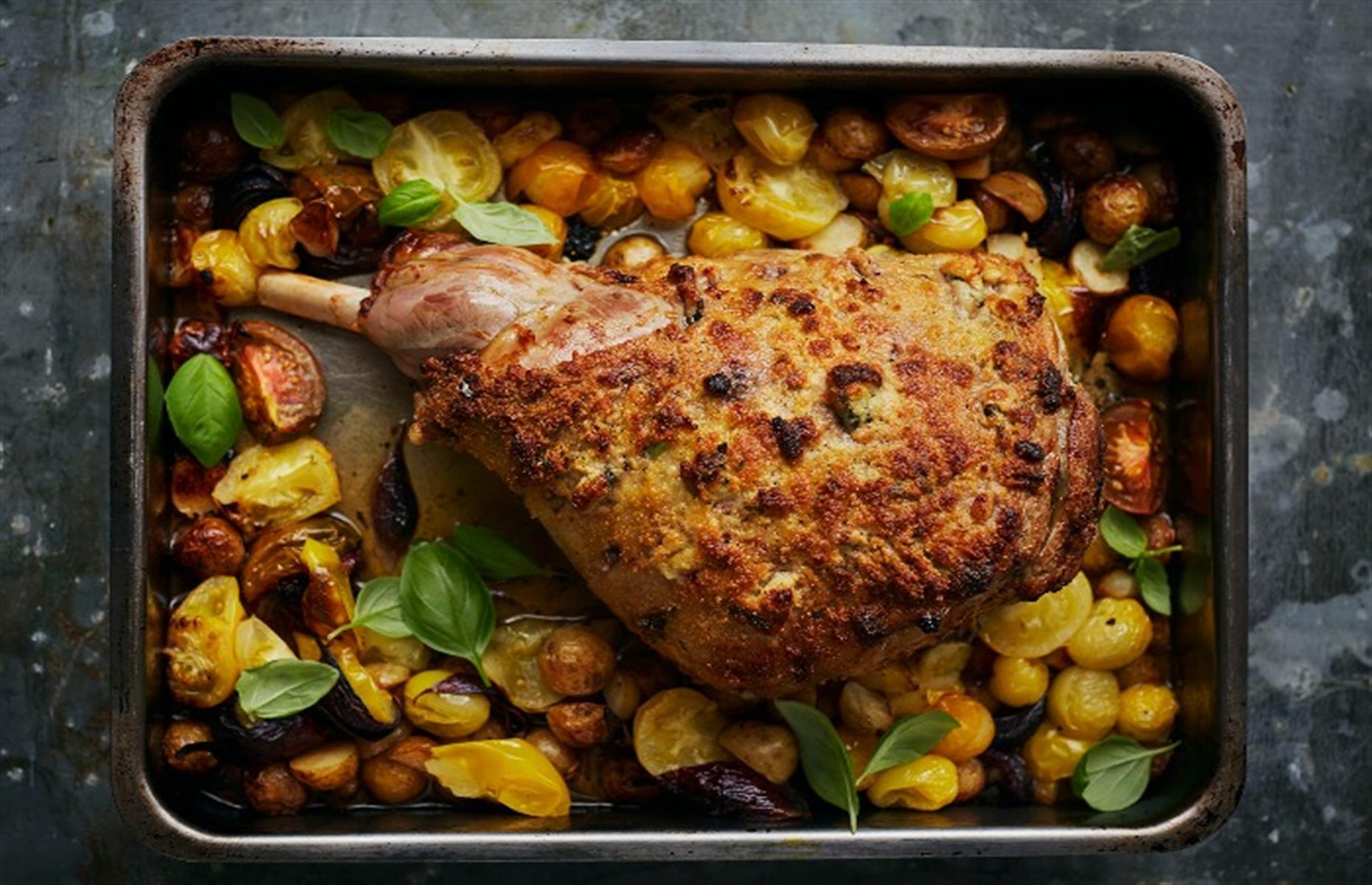 30 crowdpleasing dishes that feed six (or more)