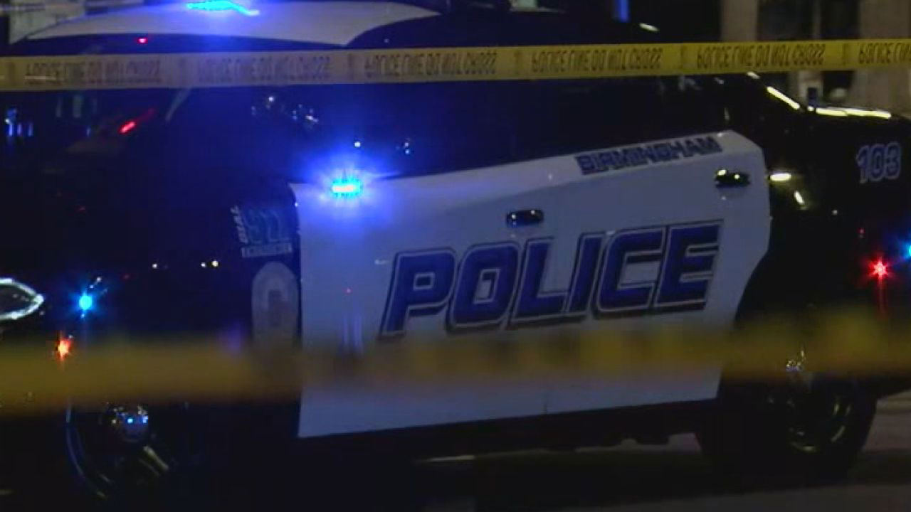 Birmingham Police Investigating Shooting Death Of 18 Year Old Man 
