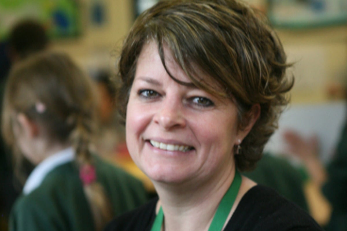 ofsted report ‘deeply harmful’ to late headteacher ruth perry, says sister