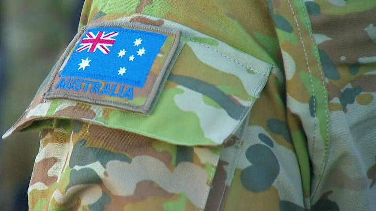 Australian paratrooper Warrant Officer Second Class Lachlan Muddle ...