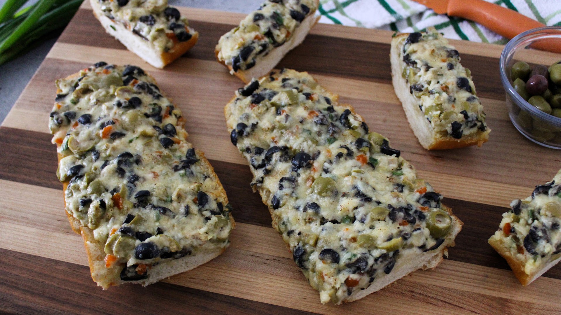 Wow, This Garlicky Olive Cheese Bread Practically Melts In Your Mouth As You Sink Your Teeth