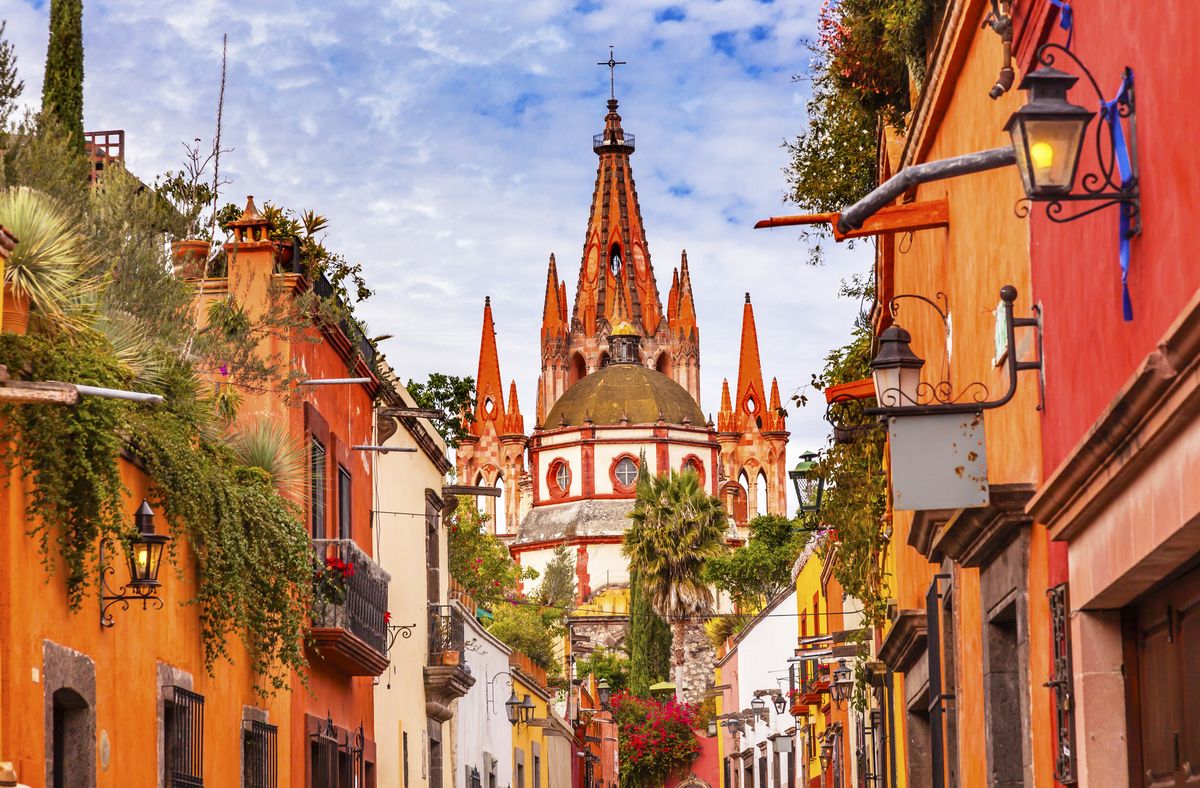 <p>Dripping in Old World charm, <a href="https://www.veranda.com/travel/weekend-guides/g37727786/san-miguel-de-allende-guide/">San Miguel de Allende</a> serves as an artistic hub for local craftspeople, designers, and admirers from far and wide. The intricate Spanish Baroque architecture and cobblestone streets play host to countless celebrated shops, <a href="https://www.veranda.com/travel/a38674836/meson-hidalgo-san-miguel-de-allende/">darling boutique hotels</a>, and acclaimed restaurants. At the center of the nearly 500-year-old city sits La Parroquía, a striking Neo-Gothic church made of pink stone showcasing the work of indigenous stonemason Zeferino Gutiérrez. </p>
