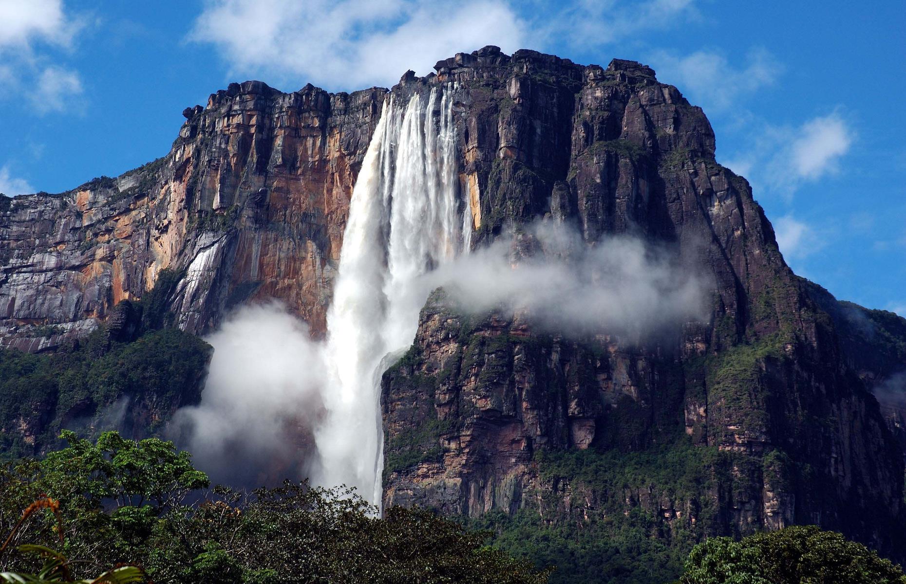 World’s most spectacular waterfalls will have you head over heels