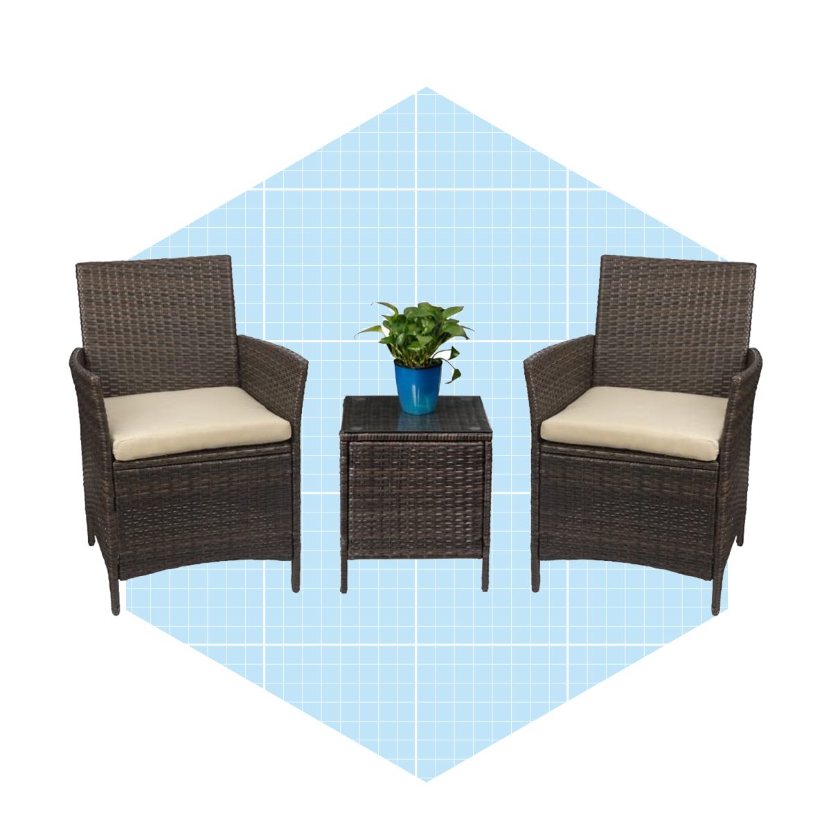 5 Best Wicker Patio Furniture Pieces for Outdoor Cozy Cottage Vibes