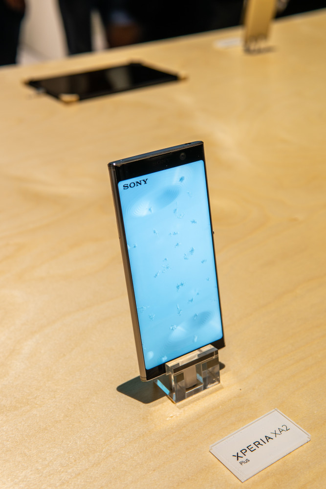 Which smartphones emit the most radiation?