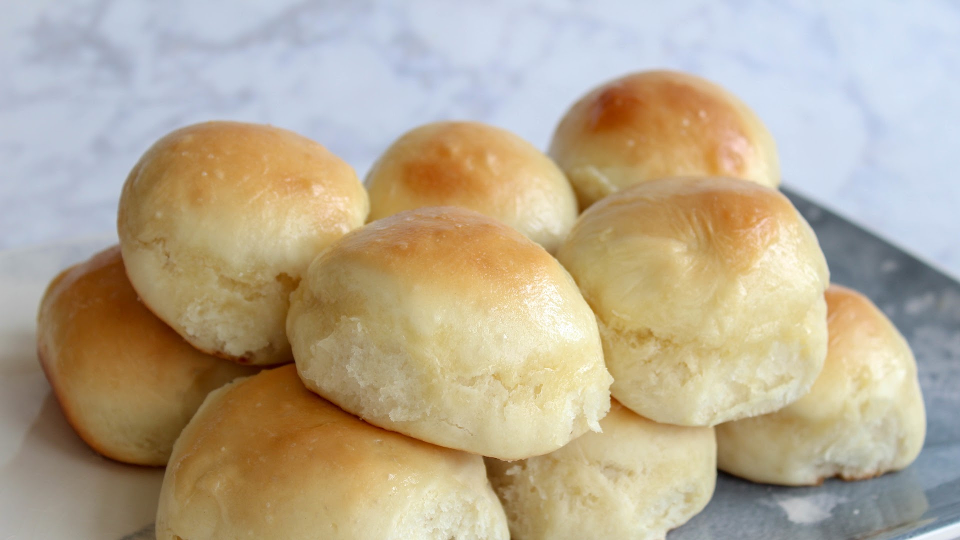 Christine is right, this is a super easy yeast rolls recipe - Easy Big ...