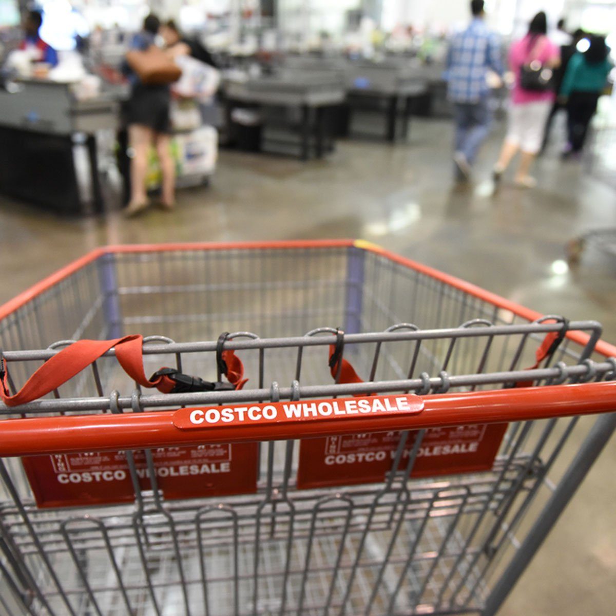 25 Secrets Costco Employees Won’t Tell You