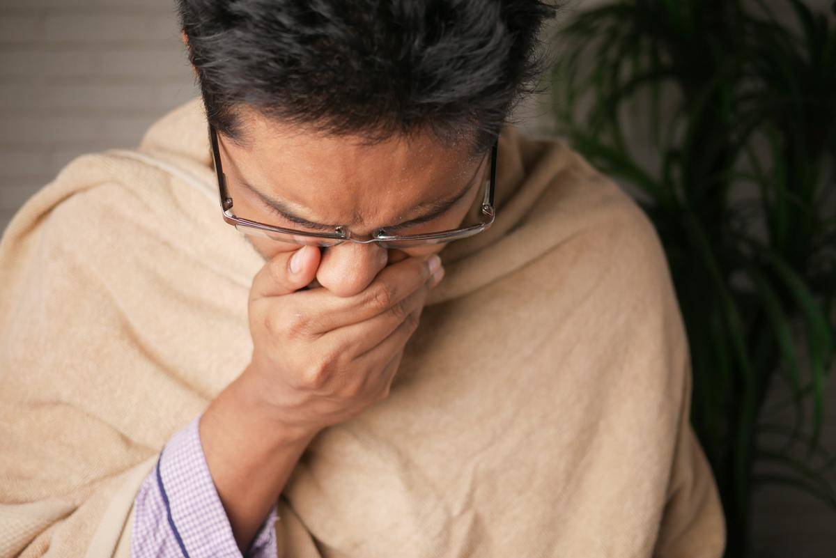 <p>For everyone's personal health, it is important for people to remember to always cover their mouth and nose when they either cough or sneeze. </p> <p>Public transportation vehicles are already riddled with germs. There is no need to add more to the vehicles because someone didn't want to cover their face when sneezing.</p>