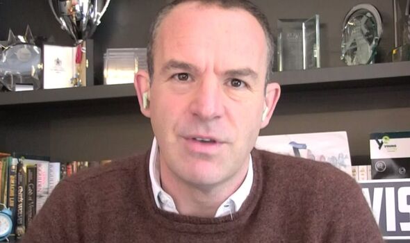 Martin Lewis warns you 'need to be very careful' as fixed energy deals ...