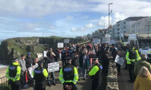 Police formed two barriers to keep protesters apart