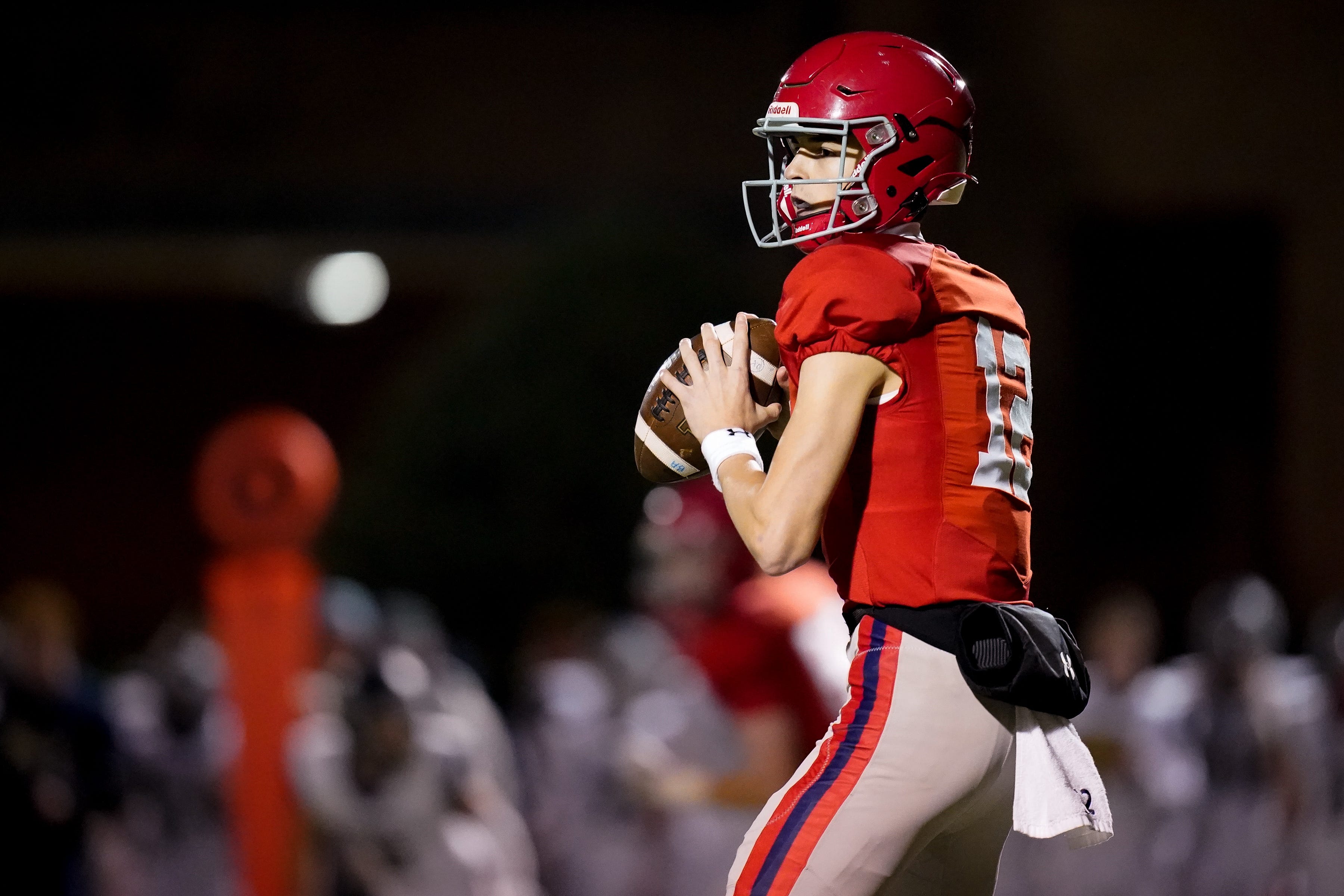 LSU QB coach Joe Sloan checks out fivestar 2025 prospect during bye