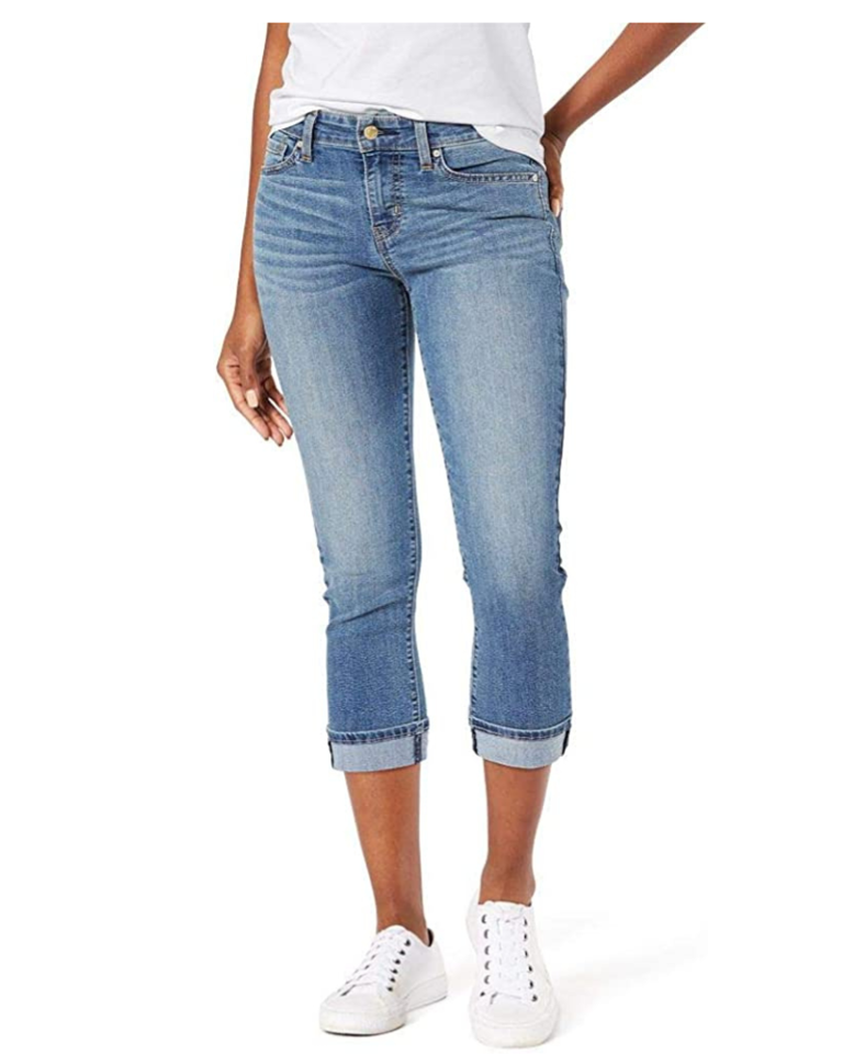 Bestselling Amazon Jeans to Add to Your Cart