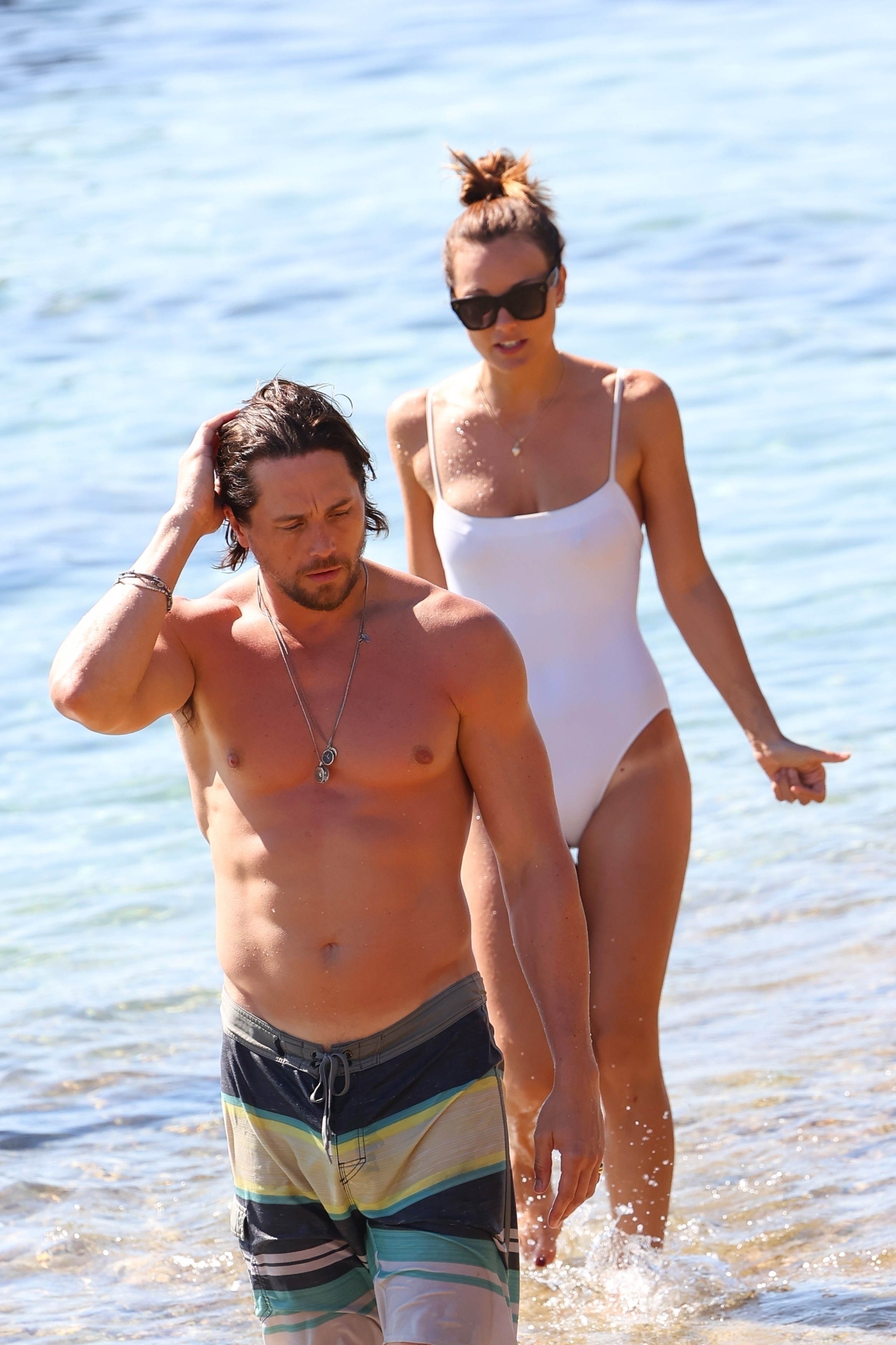 <p>Leila George and her "Animal Kingdom" co-star Ben Robson hit the beach together in Sydney, Australia, on March 18. </p><p>MORE: <a href="https://www.wonderwall.com/celebrity/celebrity-beach-bodies-2022-stars-in-bikinis-swimsuits-this-year-542229.gallery">The best photos of stars in swimsuits and bikinis in 2022</a></p>