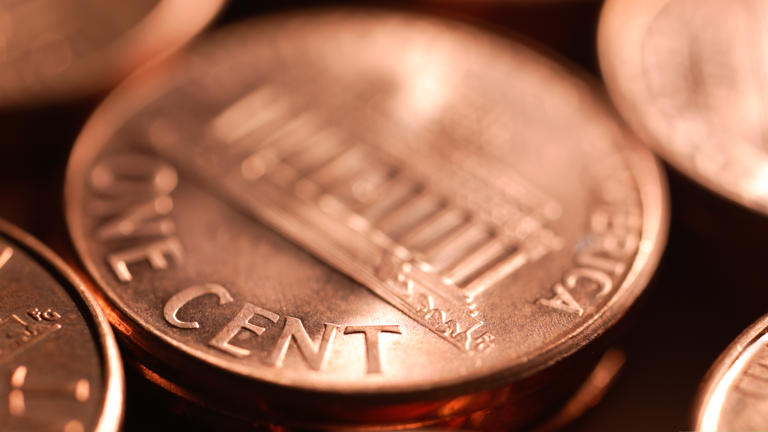 How do beginners buy penny stocks? Step-by-step guide for 2026