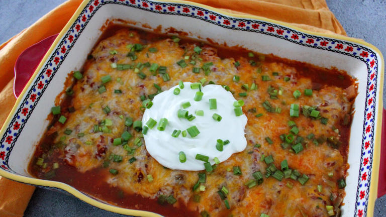 Need An Easy Recipe For Dinnertime? Cheesy Salsa Chicken Bake