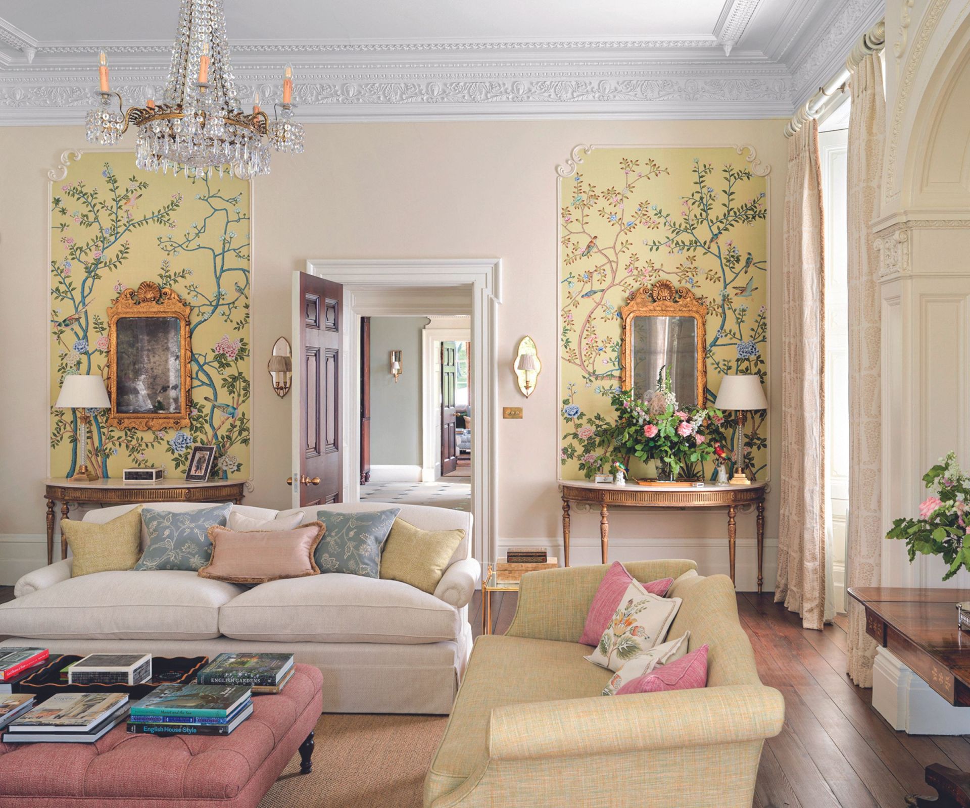 How can I make my living room luxurious? 10 design experts share their ...