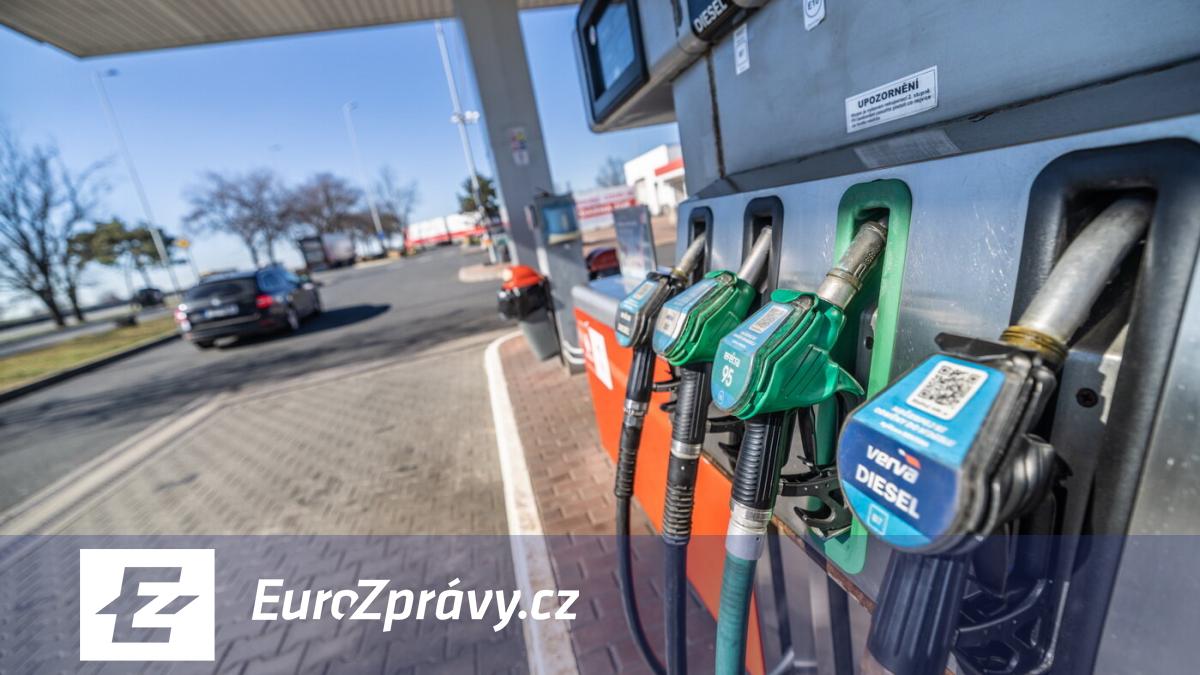 benzin a nafta pokračují ve zdražování. v dubnu může stát litr přes 40 korun