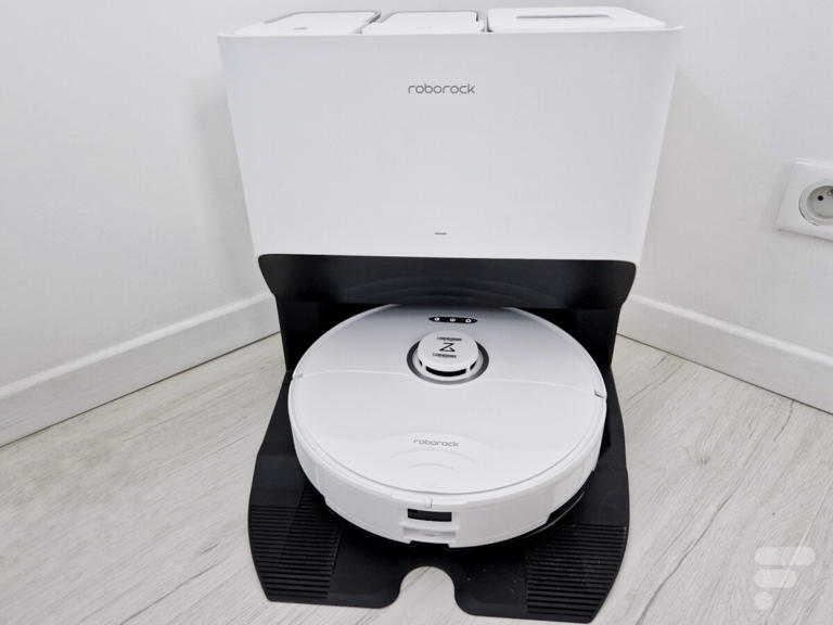 Test iRobot Roomba J7 Plus : notre avis complet - Aspirateur Robot -  Frandroid