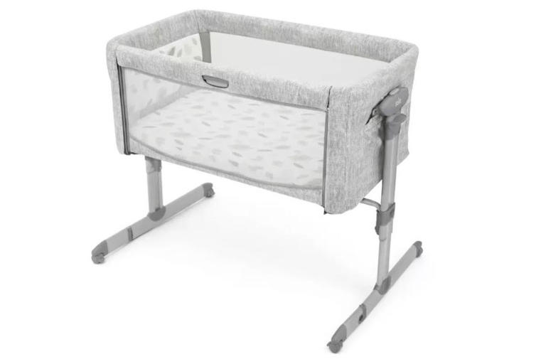 Best bedside cribs so your baby can sleep right beside you