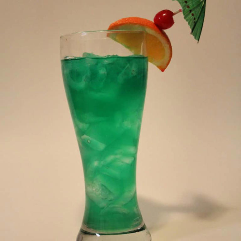 Epic guide to Midori Cocktails and Liqueur