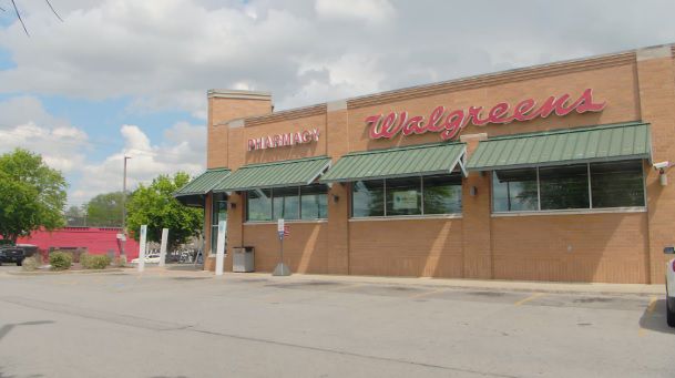 Walgreens Employee Who Shot Alleged Pregnant Shoplifter No Longer