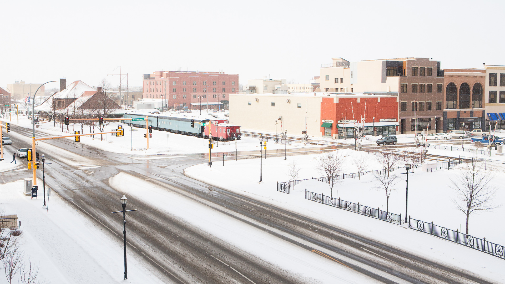 15 Best Small Towns To Retire on 2,300 a Month