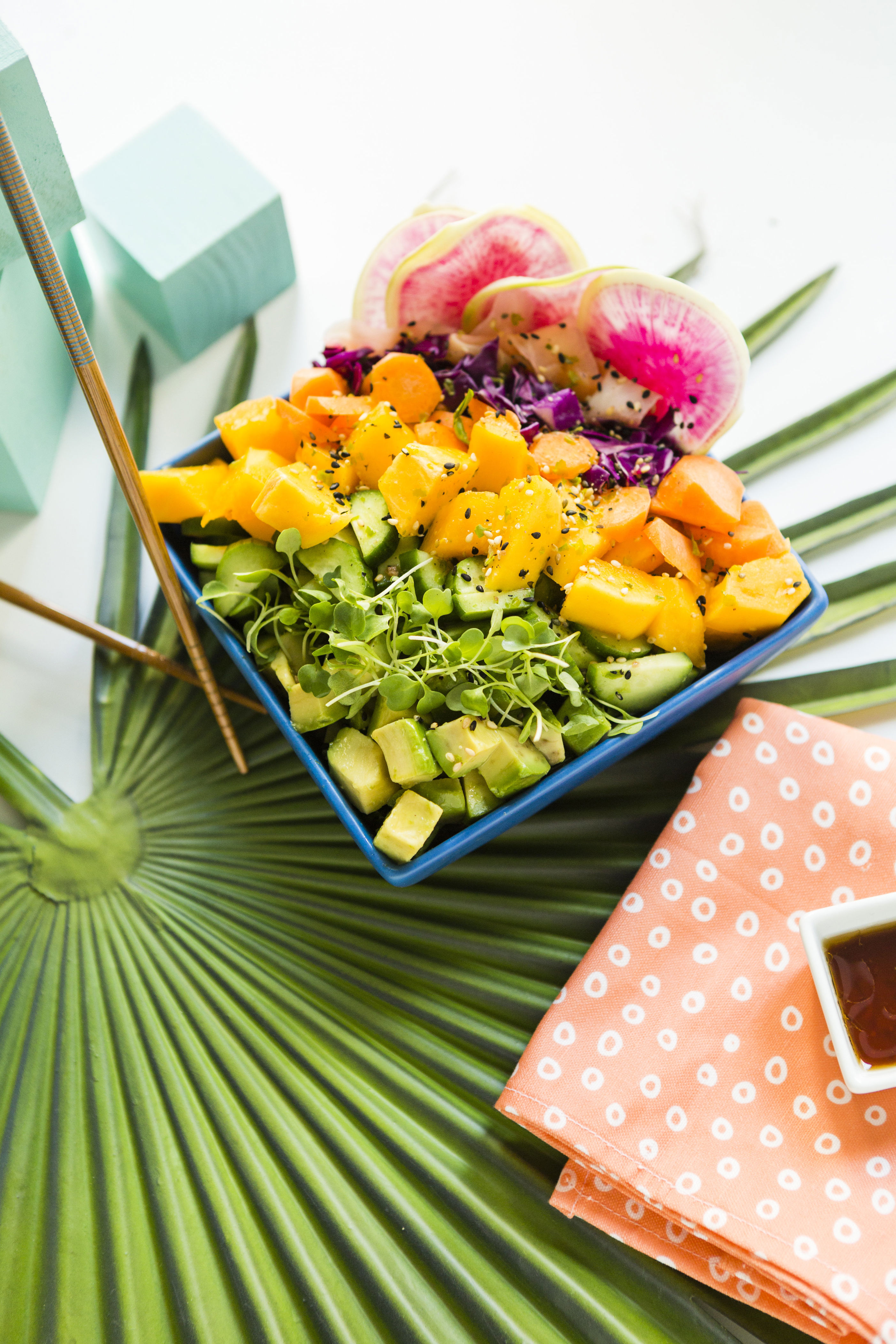 Like a poke bowl, this veggie-friendly lunch is easily customizable with whatever chopped veggies you have on hand. Top with your favorite poke classics, like seaweed salad and pickled ginger. (via <strong><a href="https://www.brit.co/mermaid-veggie-sushi-bowl/">Brit + Co.</a></strong>)