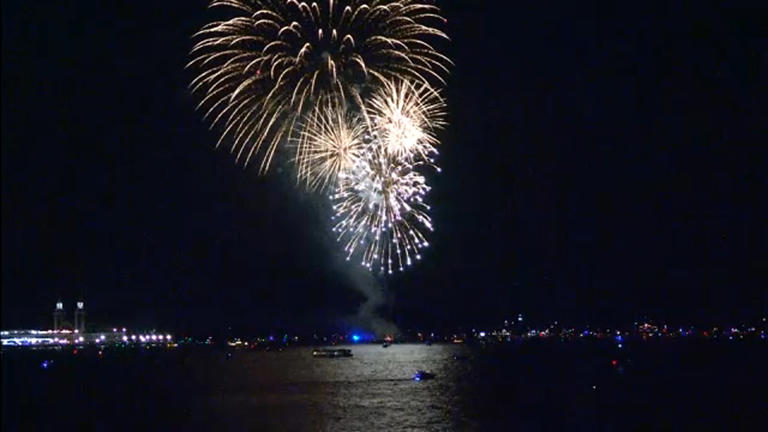 Navy Pier nominated by USA Today for best places to see fireworks, voting ends soon