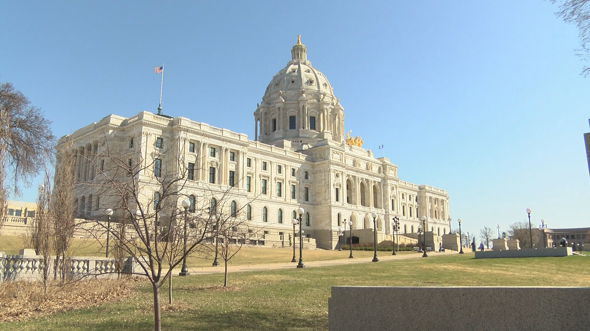 Law enforcement in schools dominates 1st day of Minnesota Legislature’s
