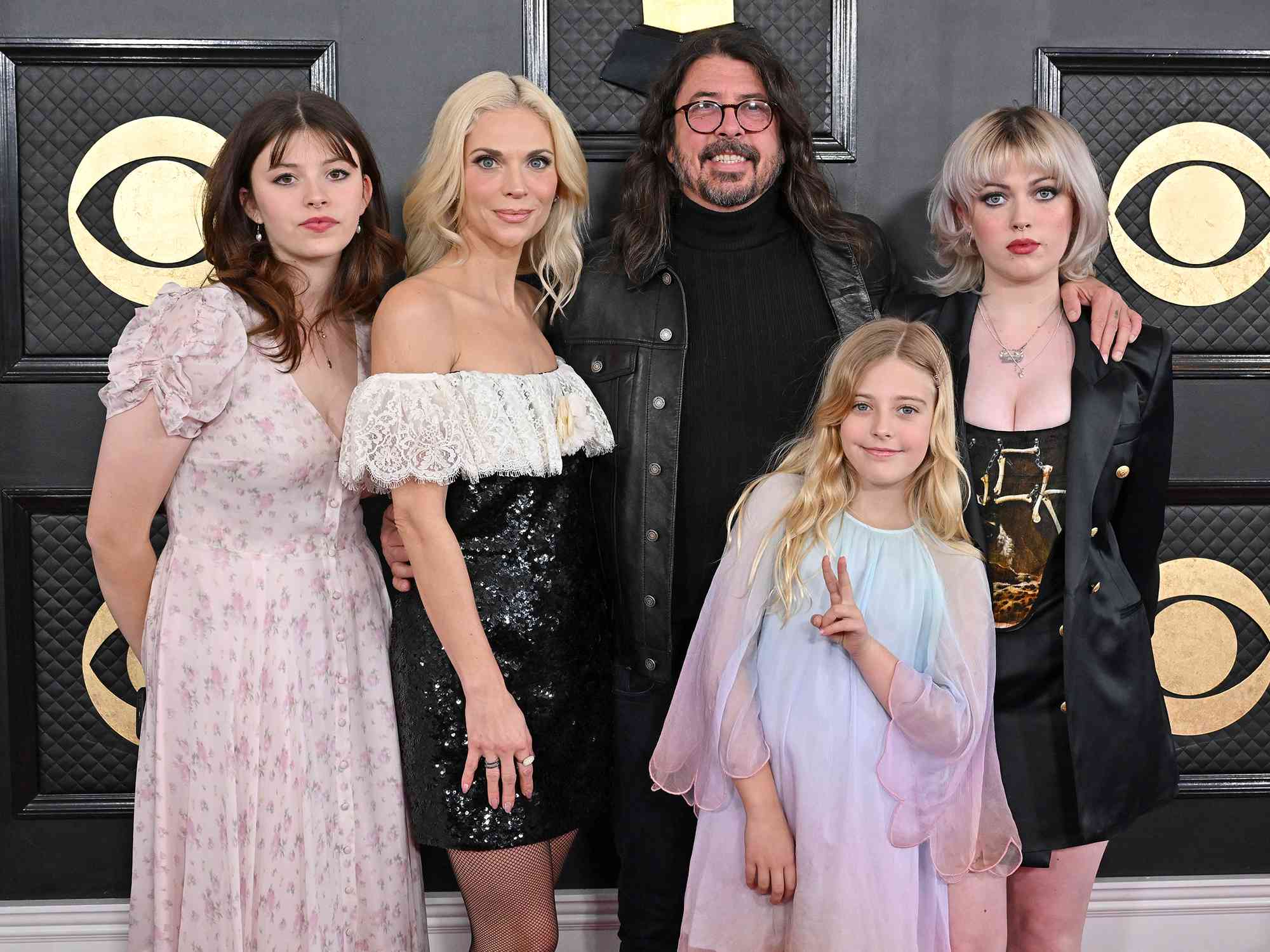 Dave Grohl's 4 Kids: All About Violet, Harper, Ophelia And His Youngest ...