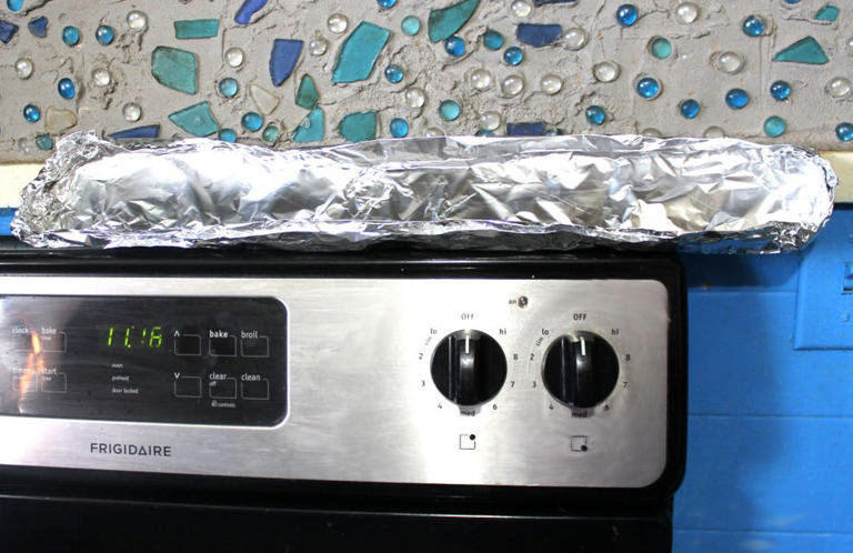 How to Finally Clean That Gross Gap Between Your Stove and Counter