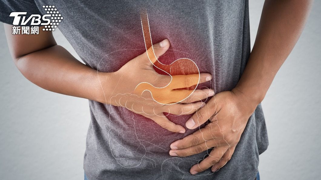 通常痛覺都是胃潰瘍或胃炎造成的「胃痙攣」和「胃穿孔」。（示意圖／shutterstock達志影像）