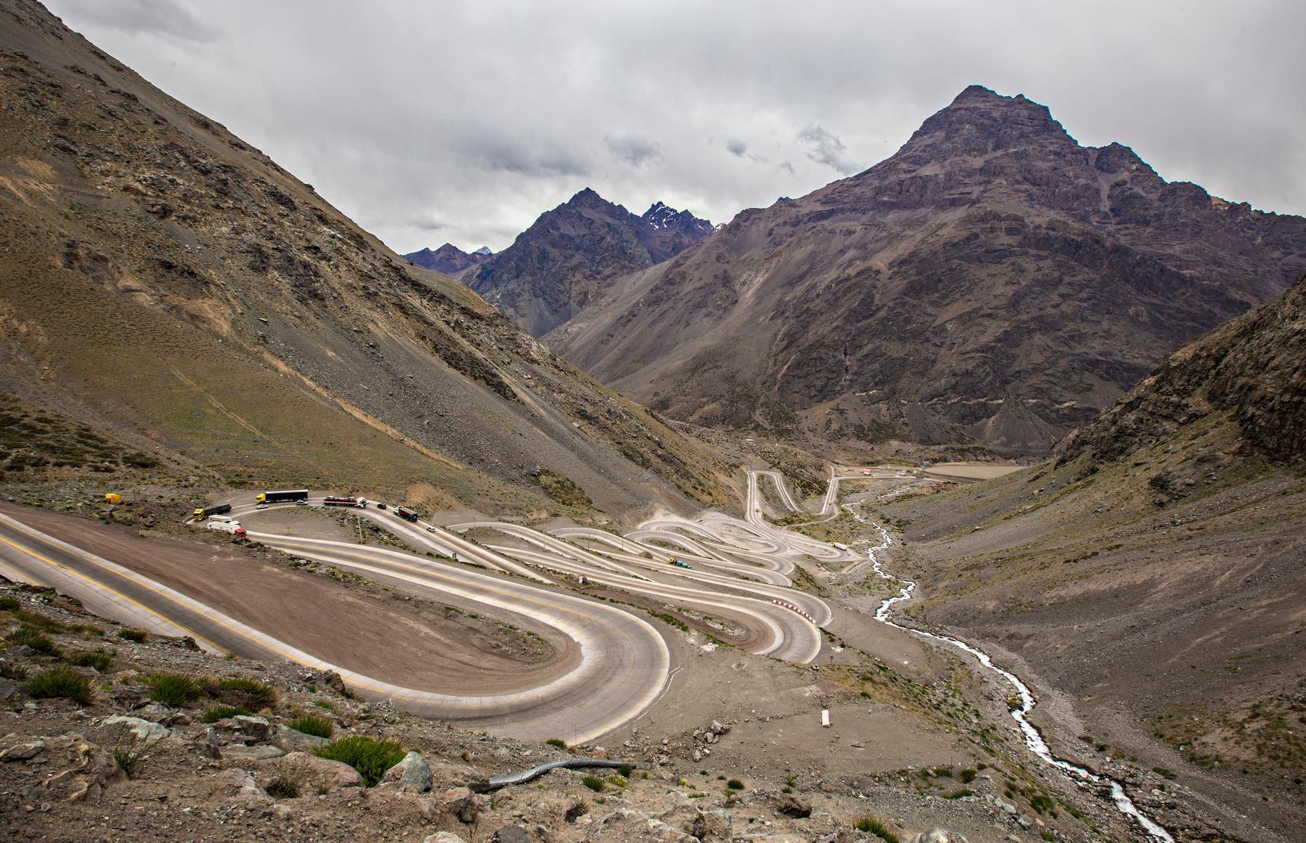 Photos Of The World’s Most Dramatic Drives To Inspire Your Next Road Trip