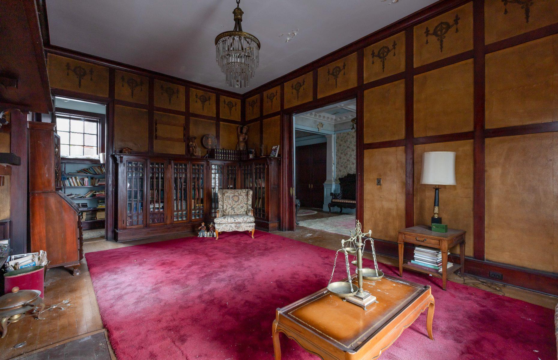 Explore This 120-Year-Old Mansion Filled With Gorgeous Antiques