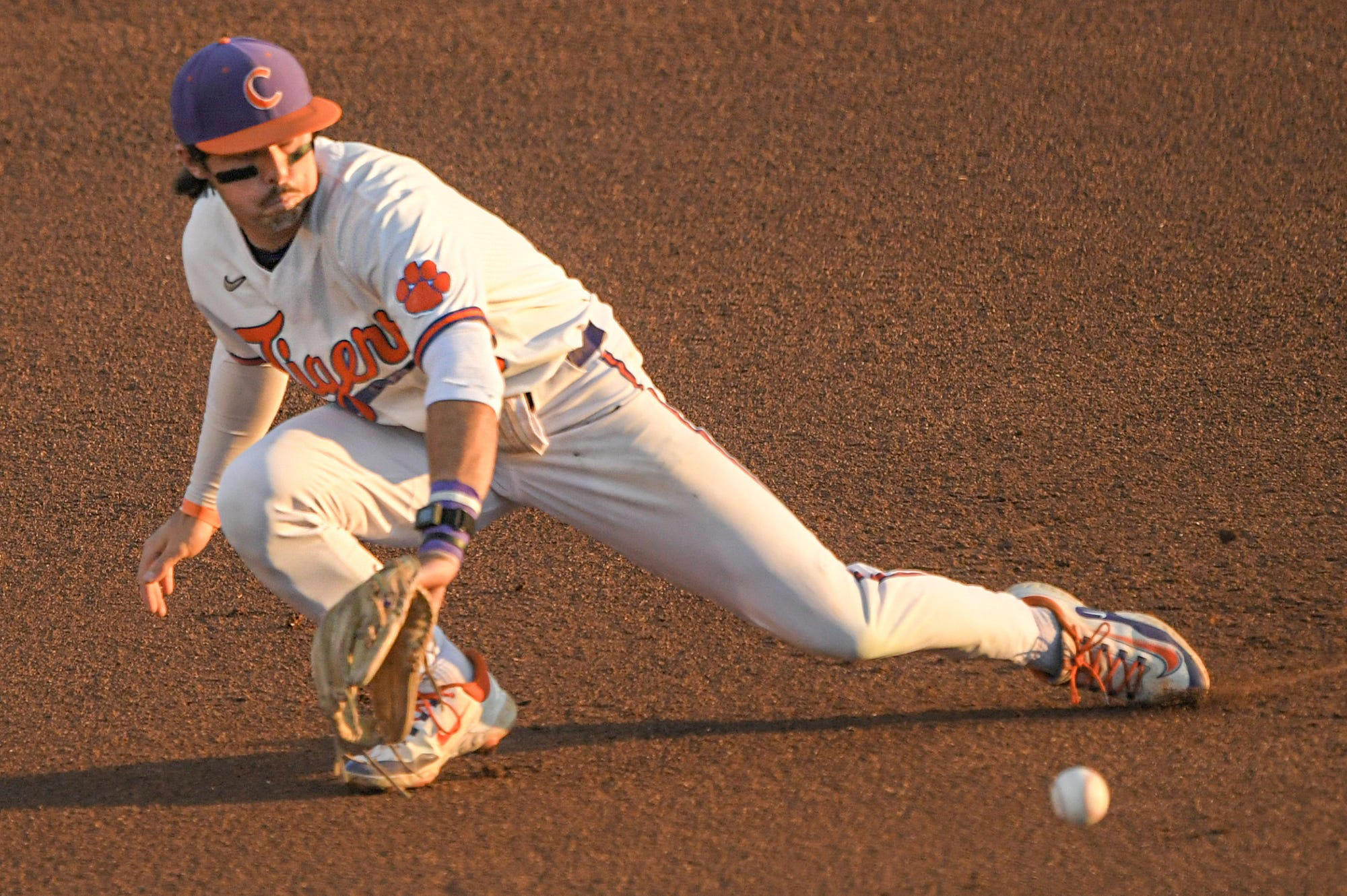 Who will win the NCAA Tournament Clemson baseball regional? Our