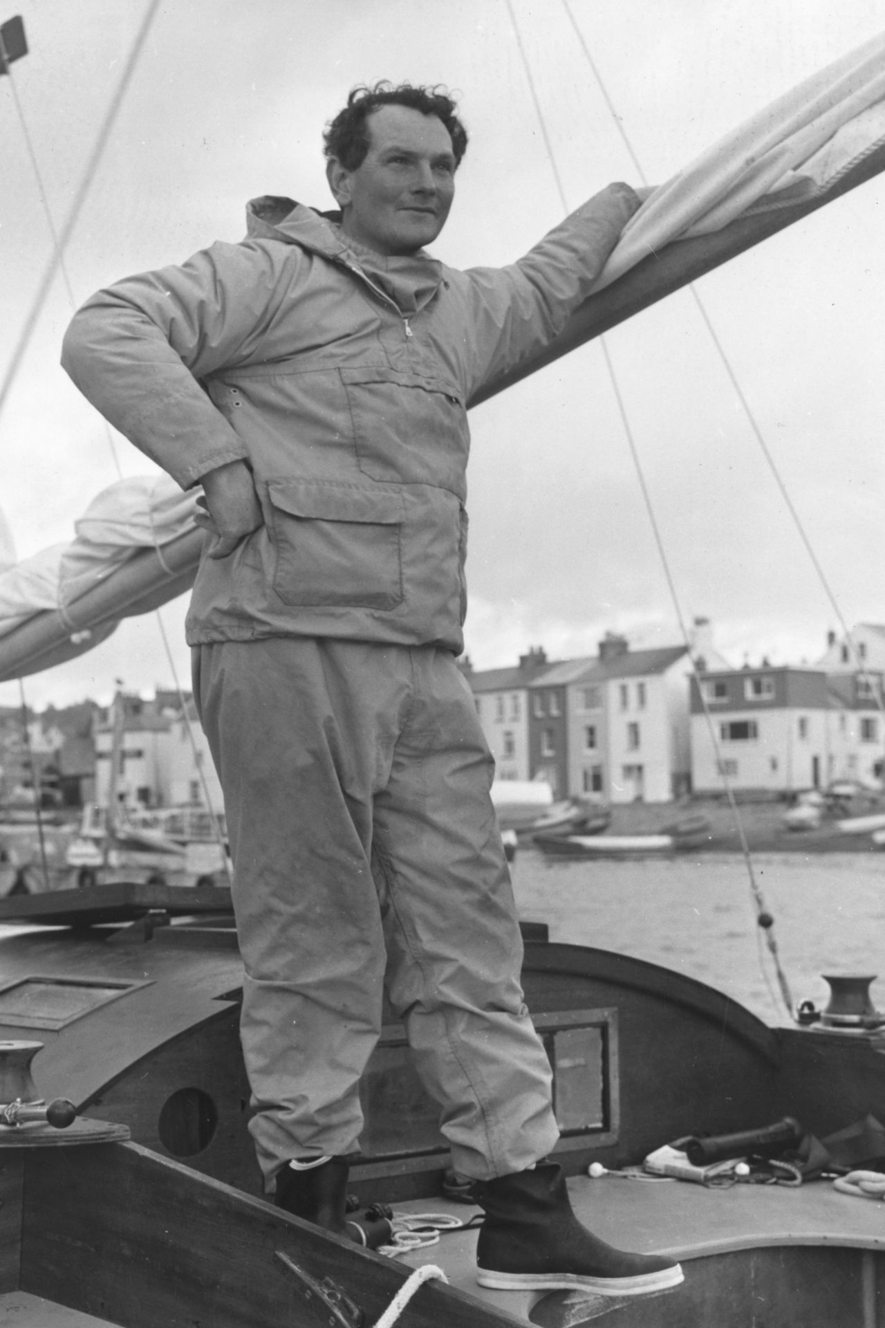 <p>The most peculiar competitor in the race was Donald Crowhurst, a British businessman and amateur sailor who challenged himself by joining the race independently. Crowhurst was discharged from the Royal Air Force for unknown reasons, but would later start his own business named Electron Utilisation in 1962.</p>