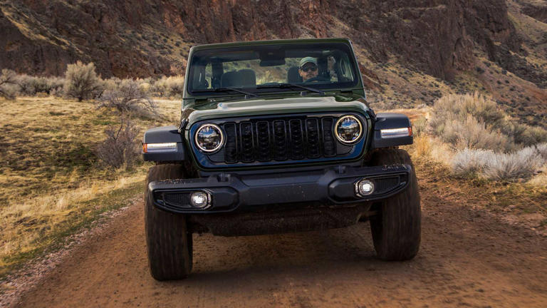 2024 Jeep Wrangler Grille