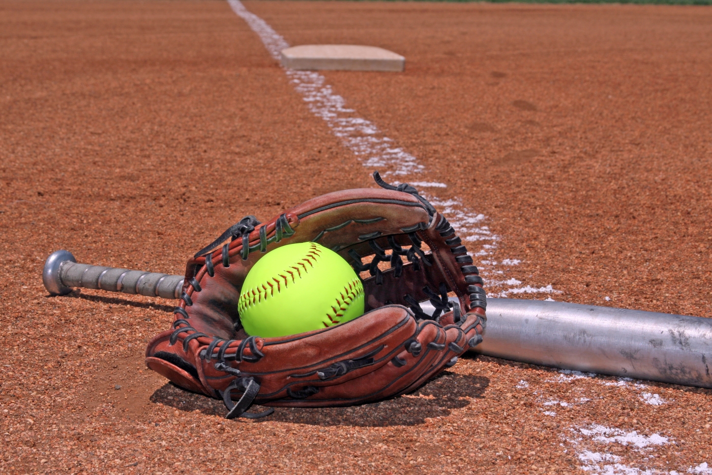 Powerful Taunton heats up at the plate, defeats Milford, 9-2