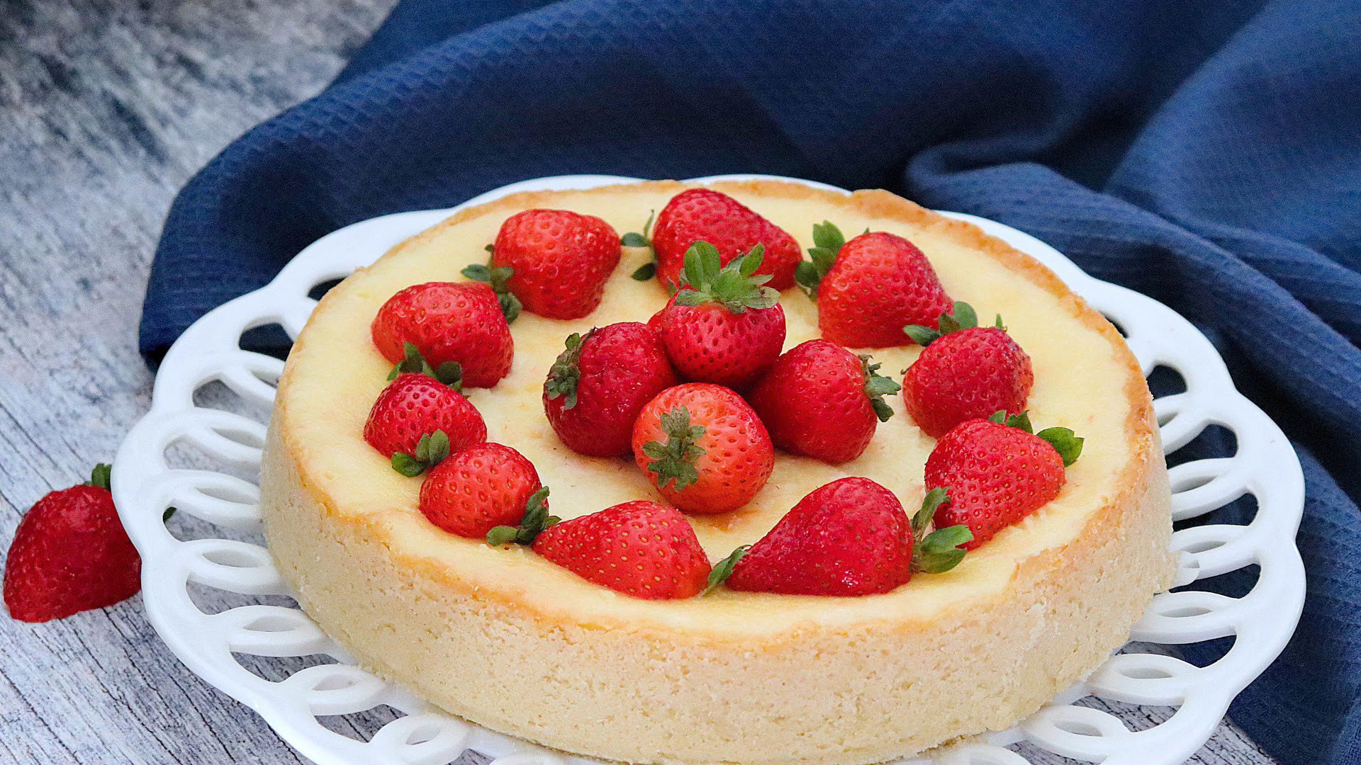 Classic, Simple, Sweet - Cheesecake In A Blender